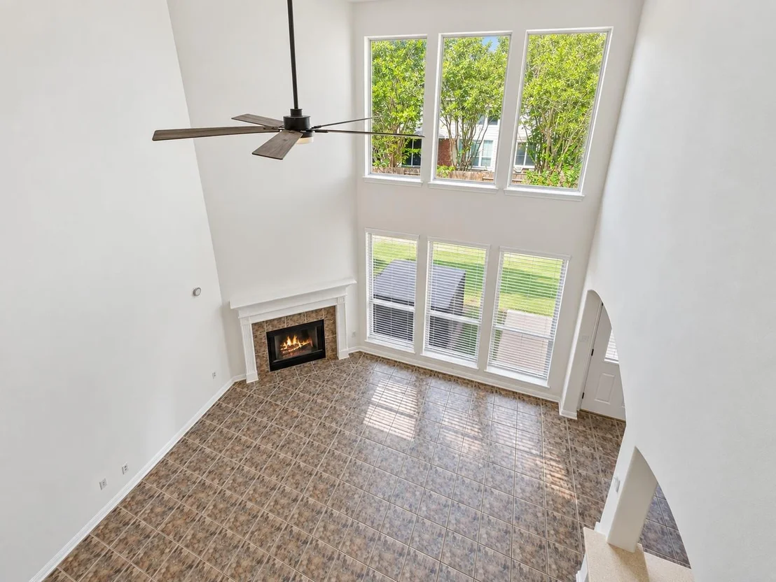 Photo of 6043 Heathmoor Lane