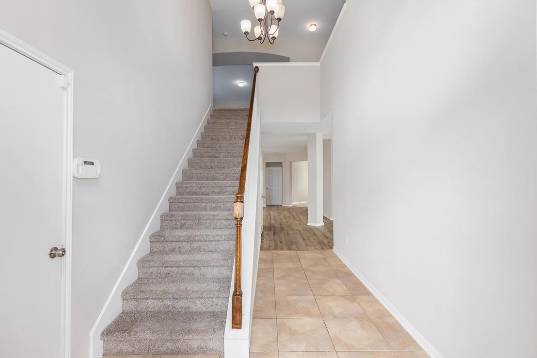 Photo of 6810 Oaken Gate Way