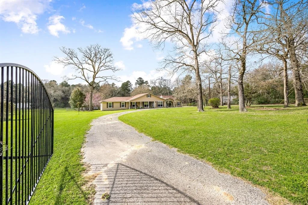 Photo of 9012 Clark Road