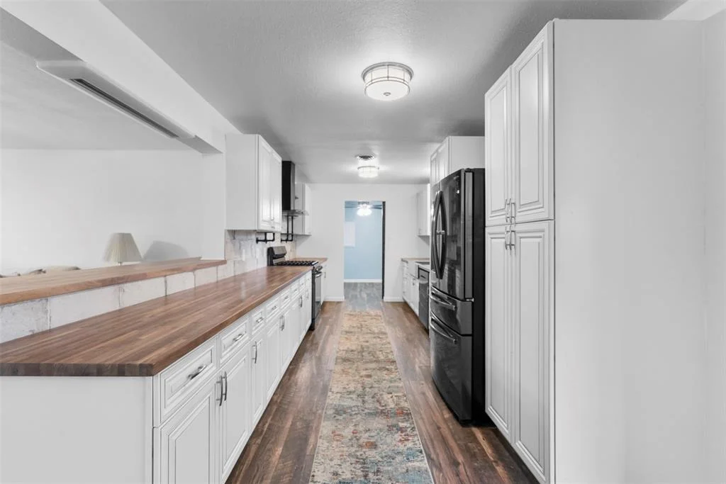 Photo of 4108 Pine Shadows Street