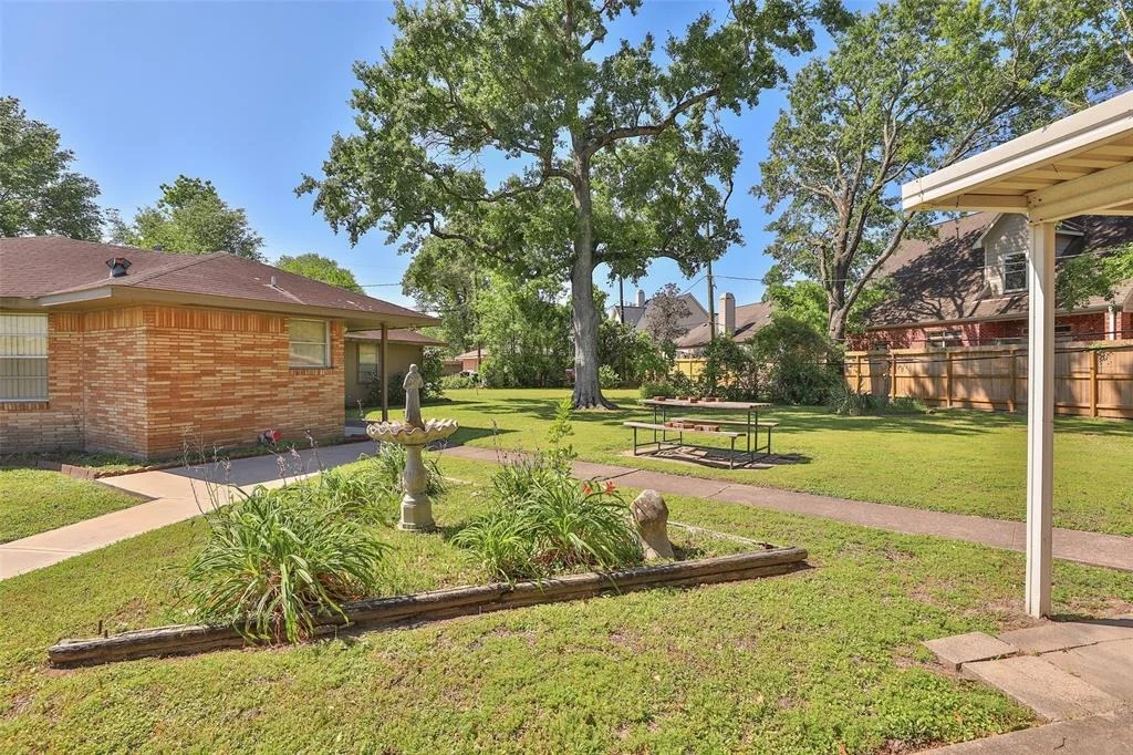 Photo of 5115 Covington Drive