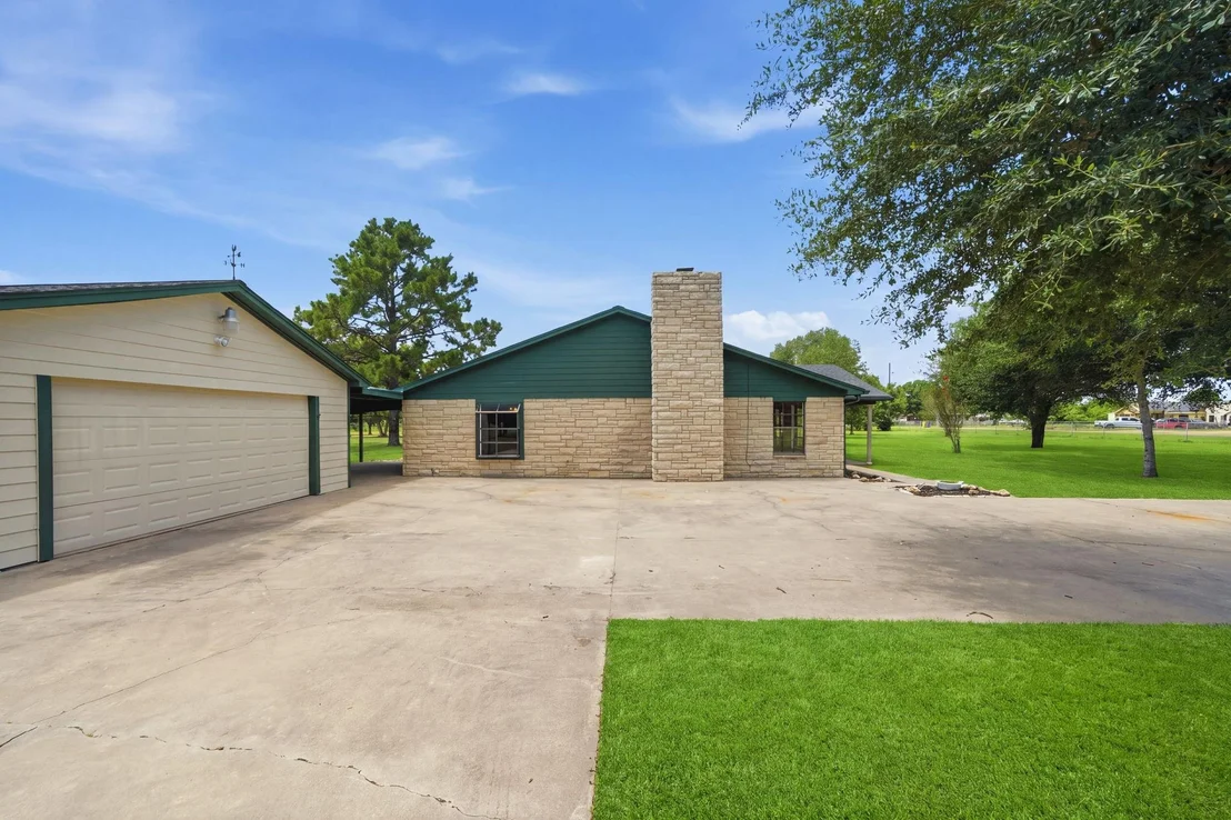 Photo of 2243 Green Meadows Drive
