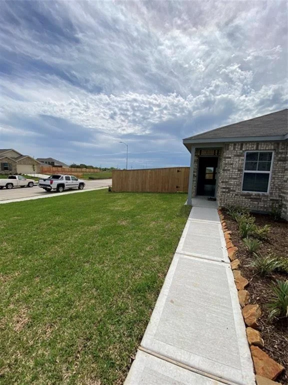Photo of 3231 Spanish Oak