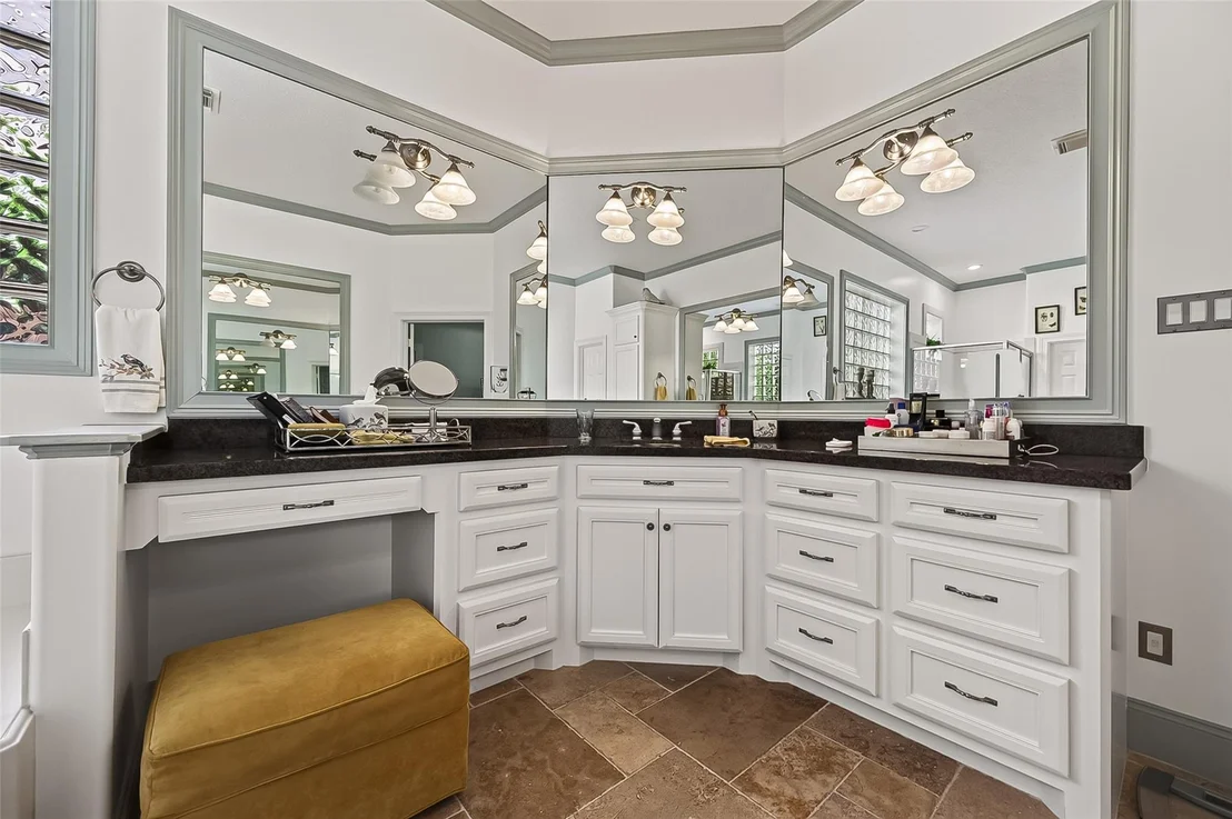 Photo of 6118 Windrose Hollow Lane