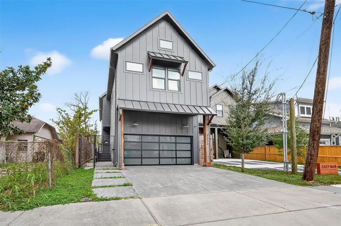 Photo of 3323 Cornell Street