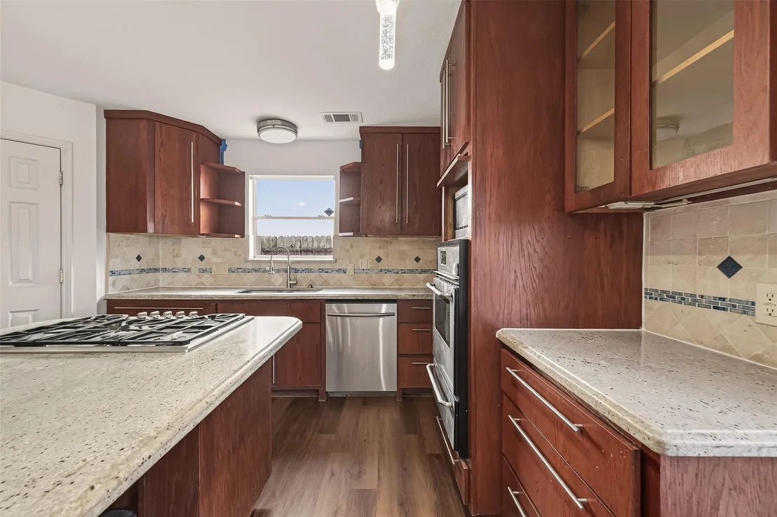 Photo of 15910 Clayton Bend Drive