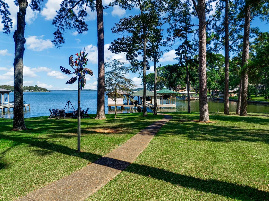 Photo of 536 Wildewood Drive