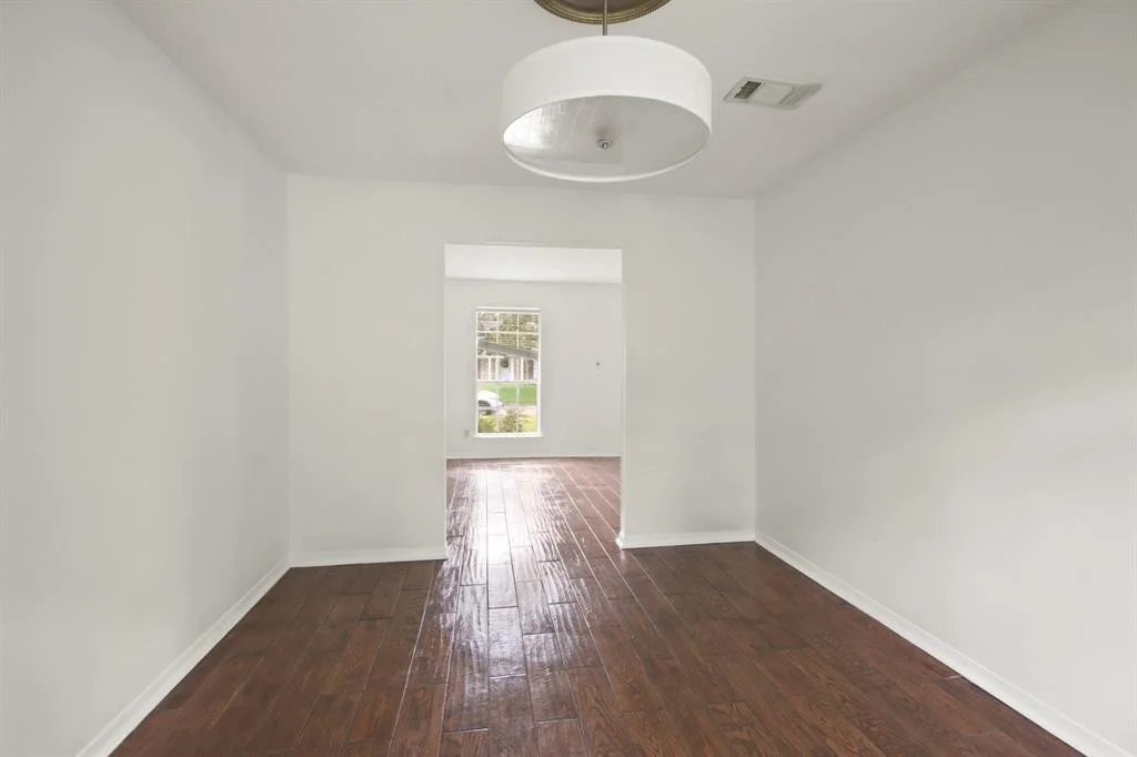 Photo of 2211 Willow Point Drive