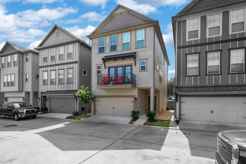 Photo of 2121 Sequoia Woods Drive