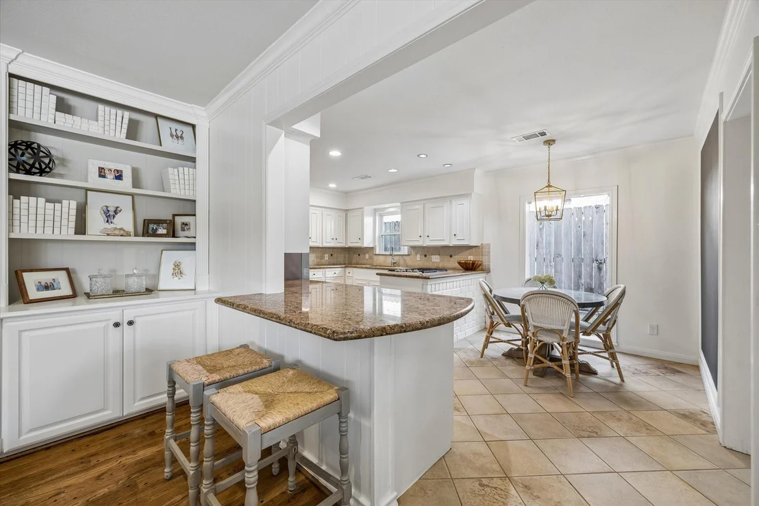 Photo of 2511 Briarmead Drive