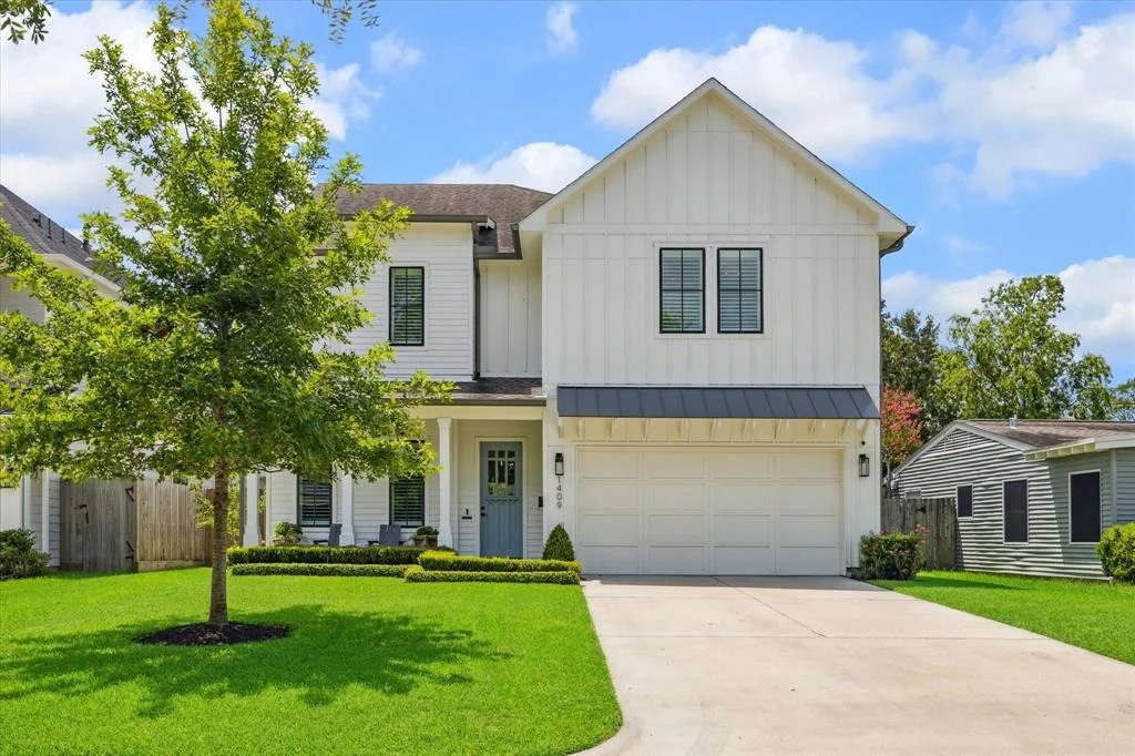 Photo of 1409 Chamboard Lane