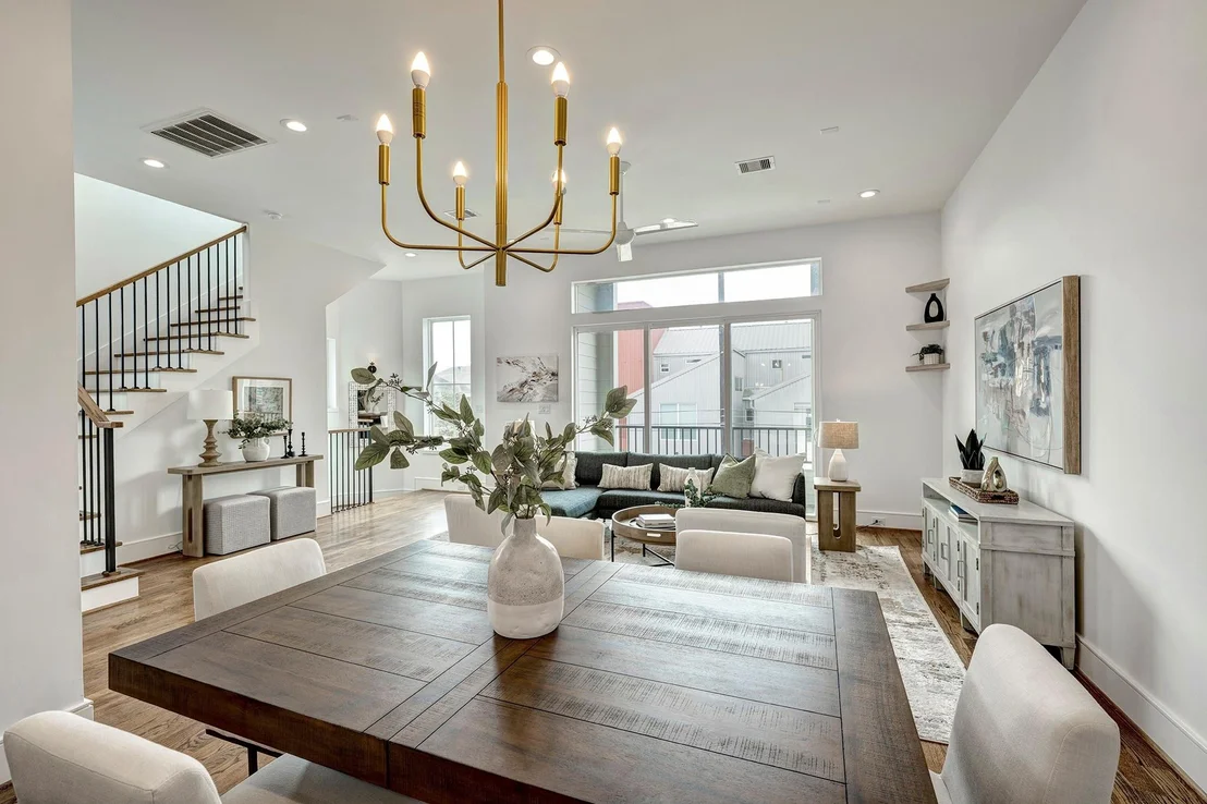 Photo of 802 Detering Street