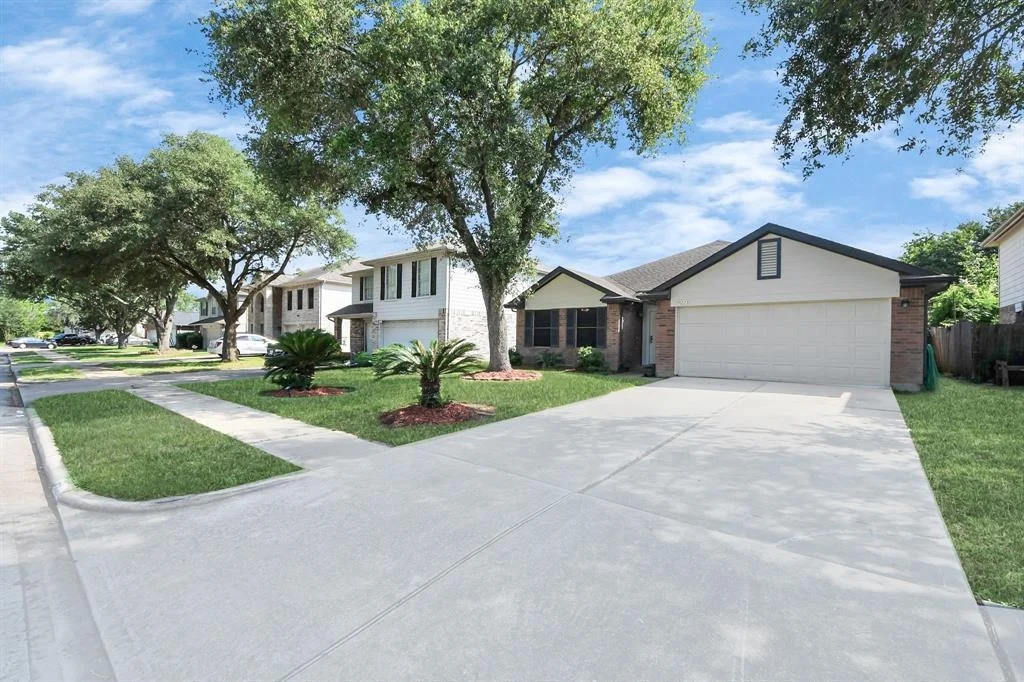 Photo of 9223 Eaglewood Glen Trail