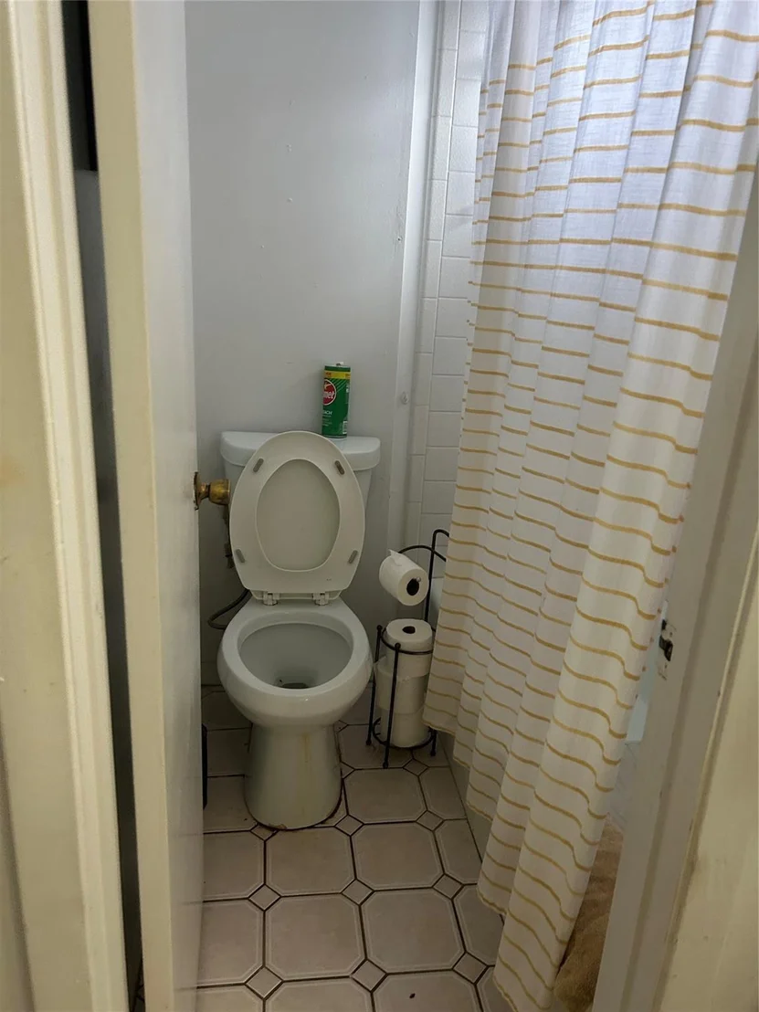 Photo of 414 Buttonwood Drive