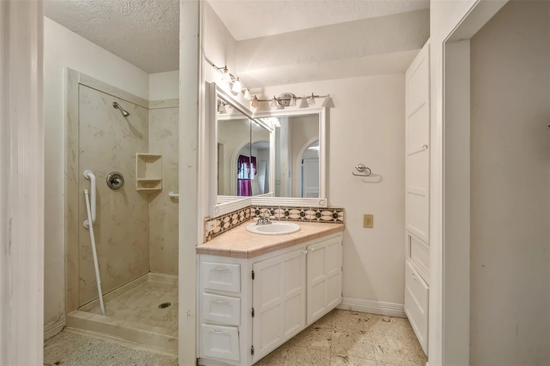Photo of 14495 Calvary Road