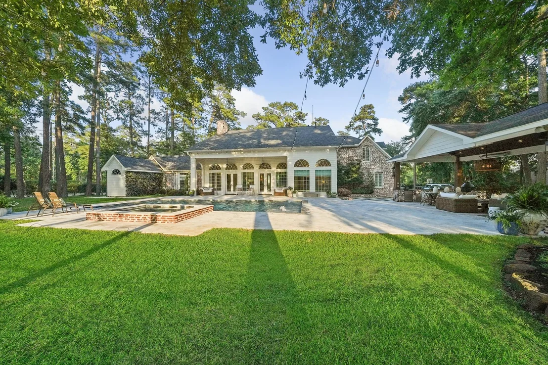 Photo of 2207 Longmire Road