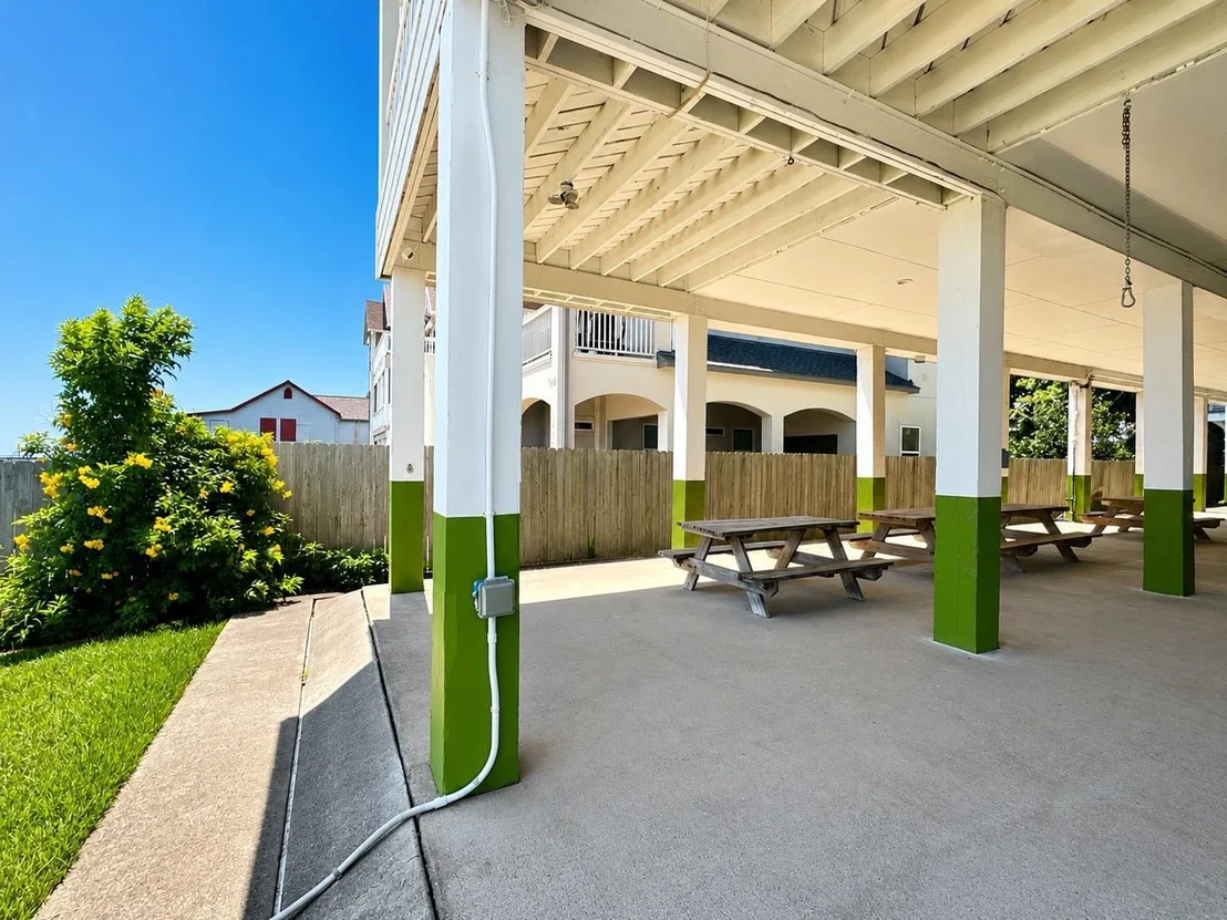 Photo of 1813 Avenue A