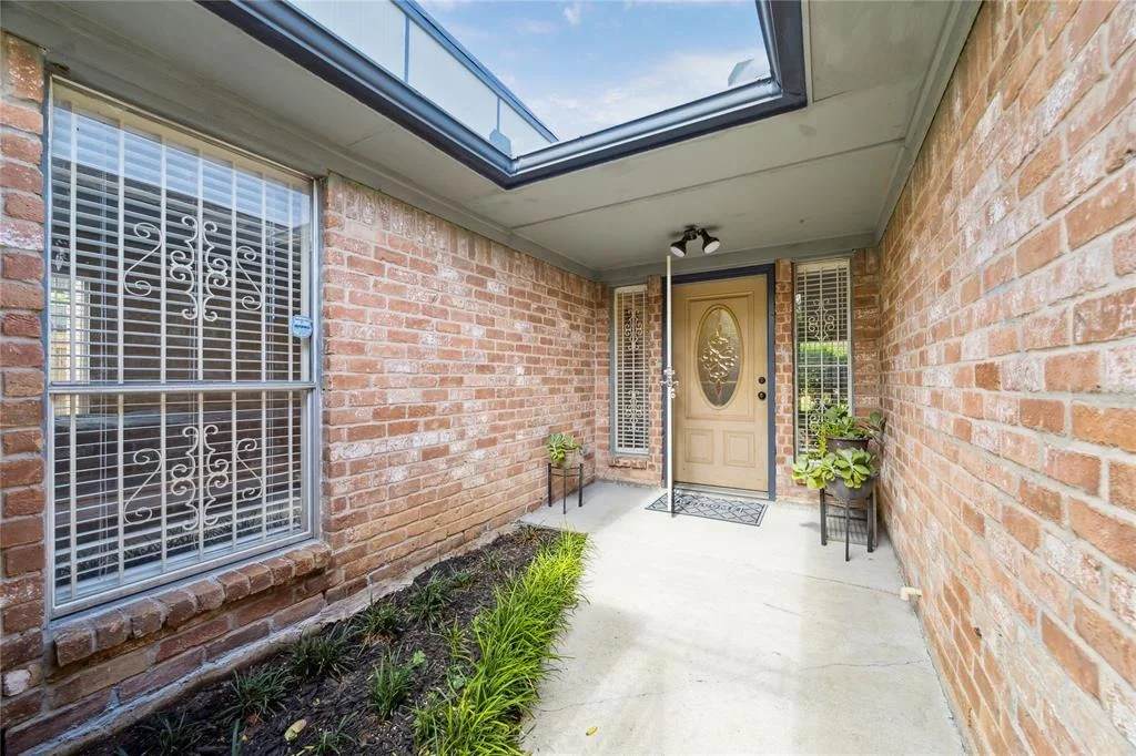 Photo of 7315 Windvine Drive
