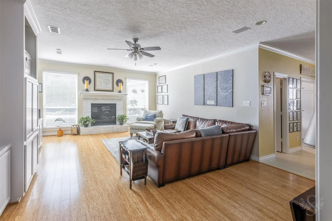 Photo of 1107 Flagmore Drive