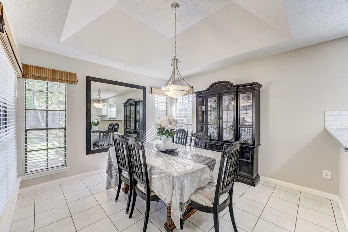 Photo of 16134 Beechnut Street