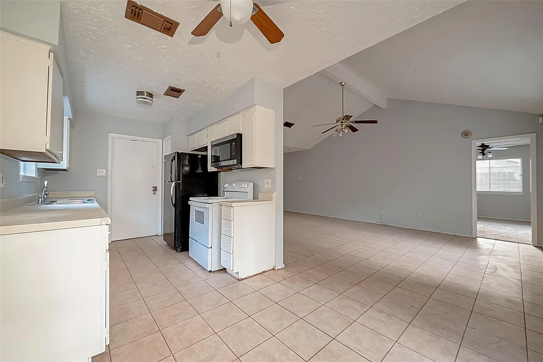 Photo of 7035 Foxfield Lane