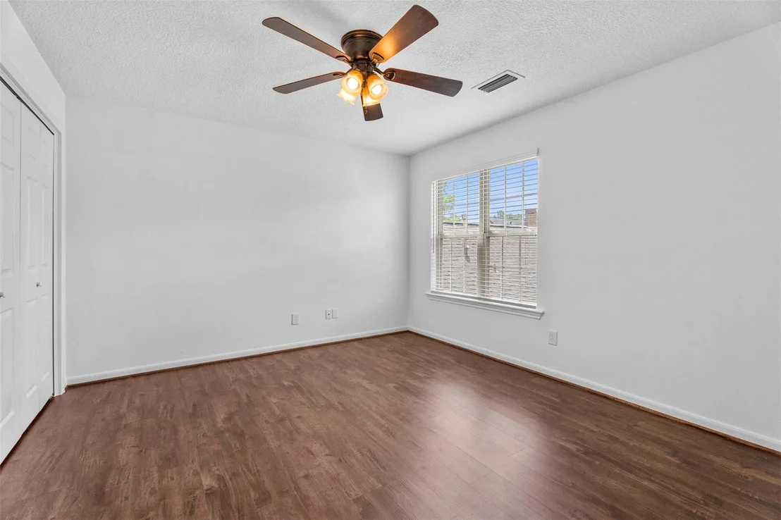 Photo of 7635 Ameswood Road