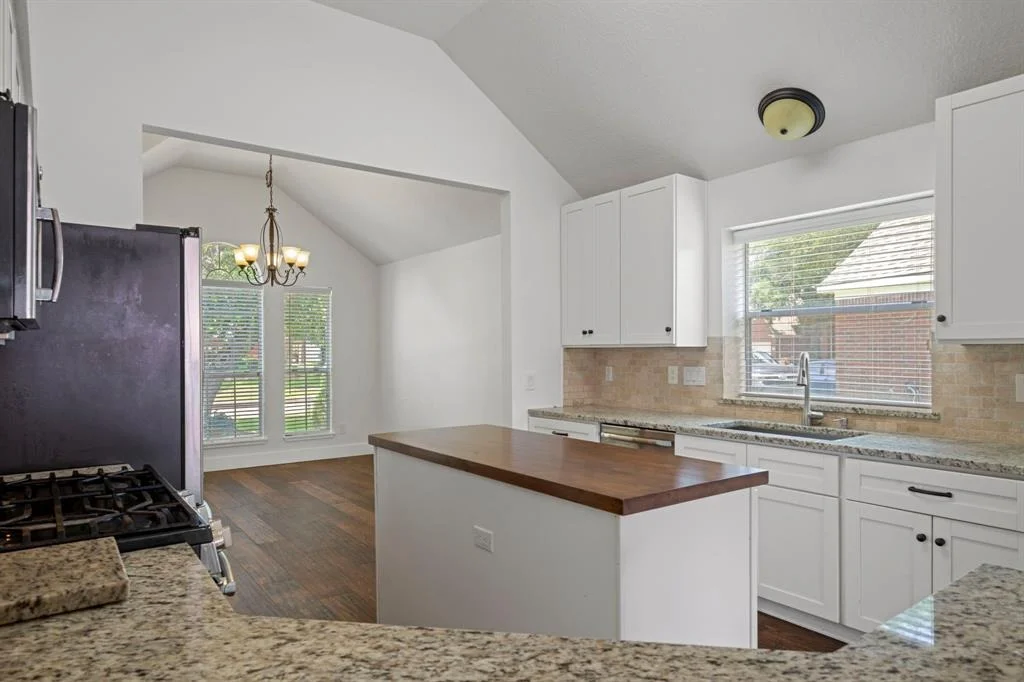 Photo of 20711 Medallion Pointe Drive