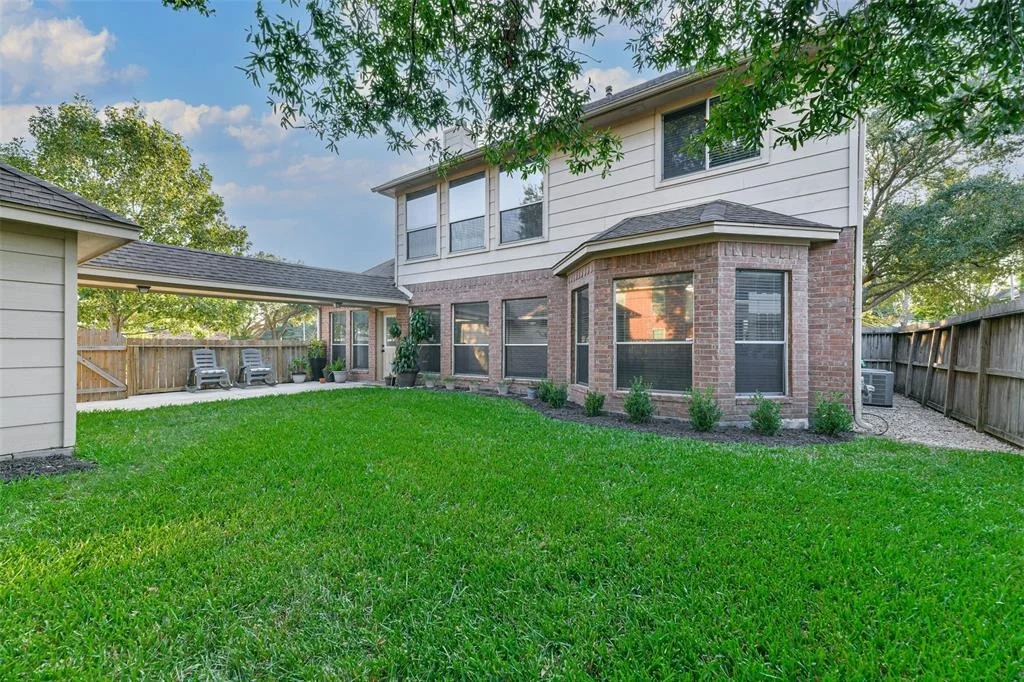 Photo of 4102 Lakepointe Forest Drive