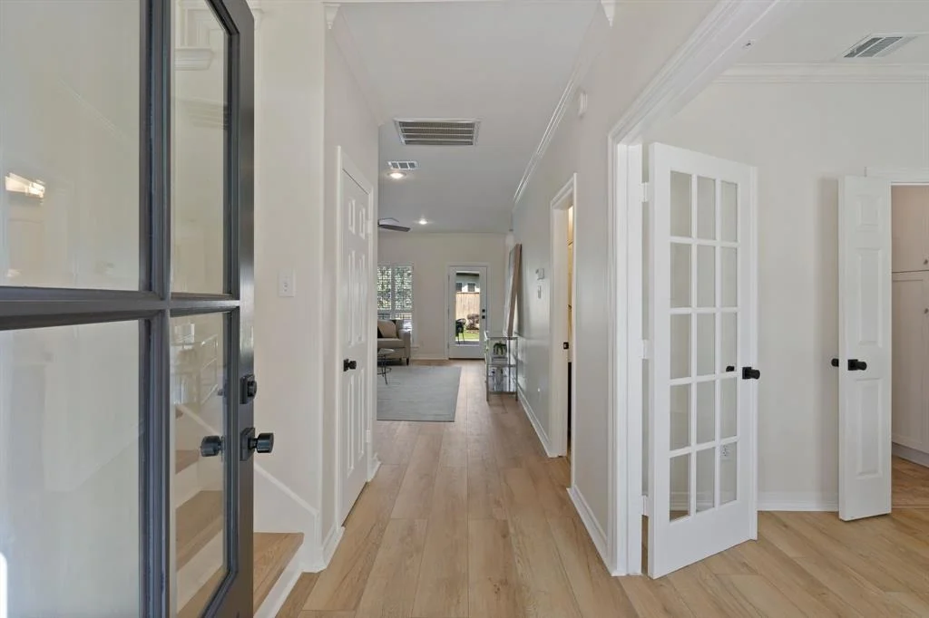 Photo of 1206 Howard Lane