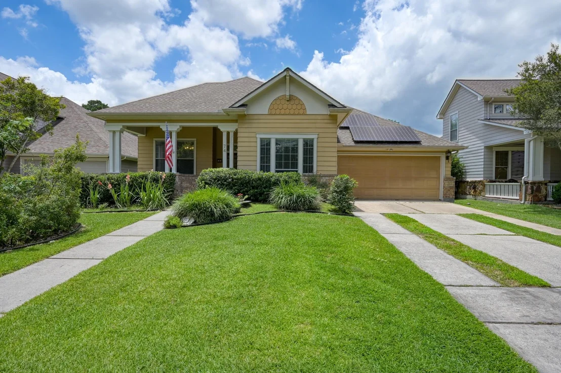 Photo of 74 Tapestry Park Circle