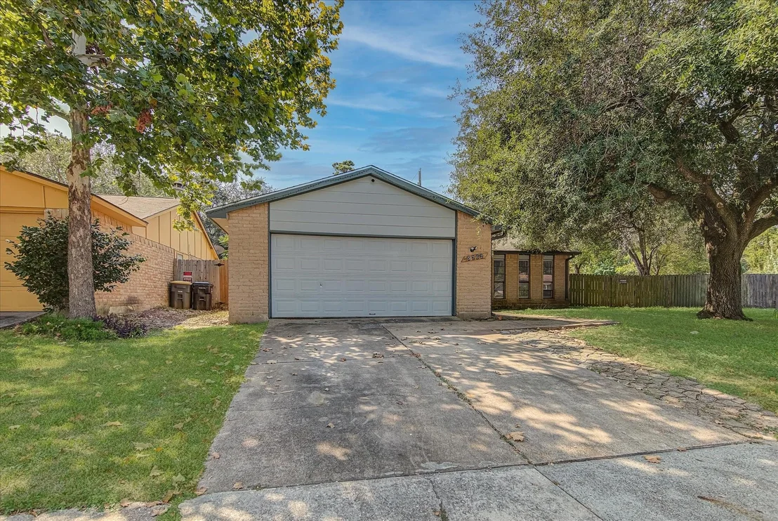 Photo of 5702 Golden Grove Lane