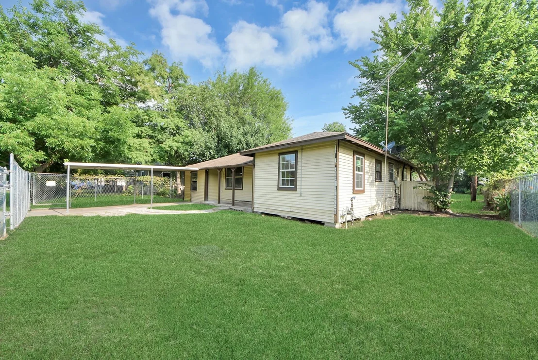 Photo of 117 E Witcher Lane