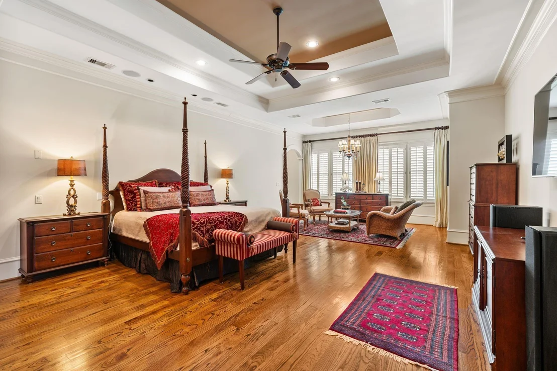 Photo of 5615 Pine Forest Road