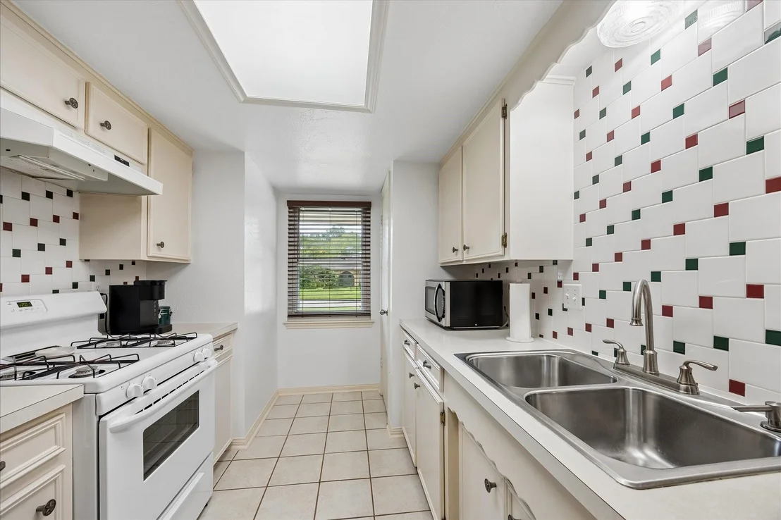 Photo of 13626 Greenridge Drive