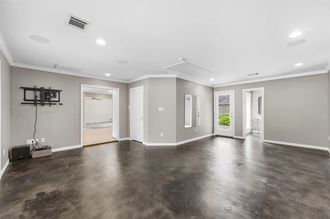 Photo of 4517 Willowbend Boulevard