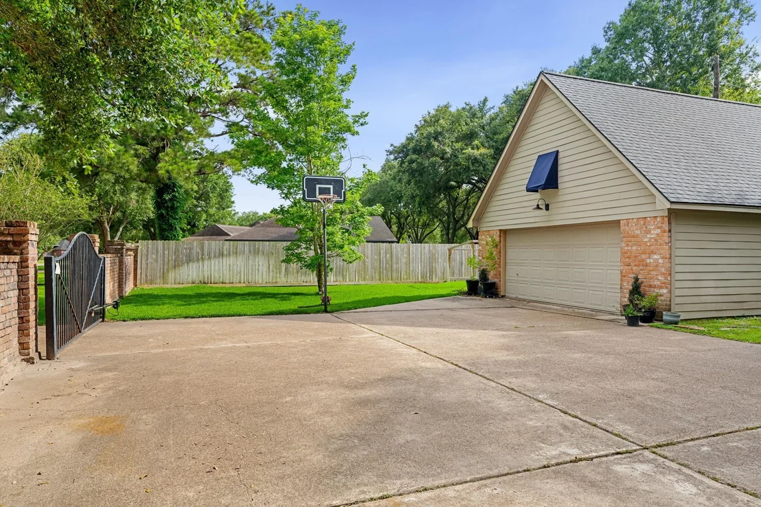Photo of 17034 N Ivy Circle