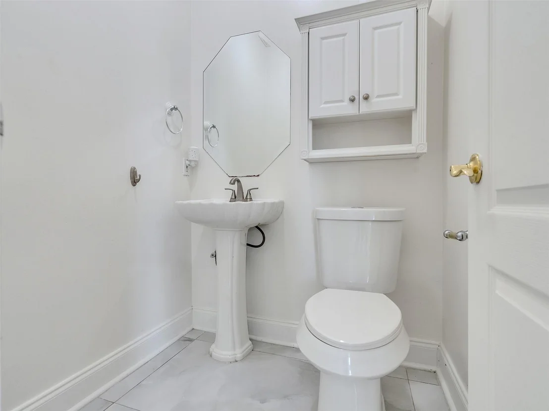 Photo of 12403 Millvan Drive