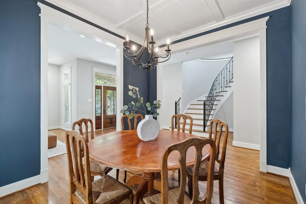 Photo of 2024 Singleton Street
