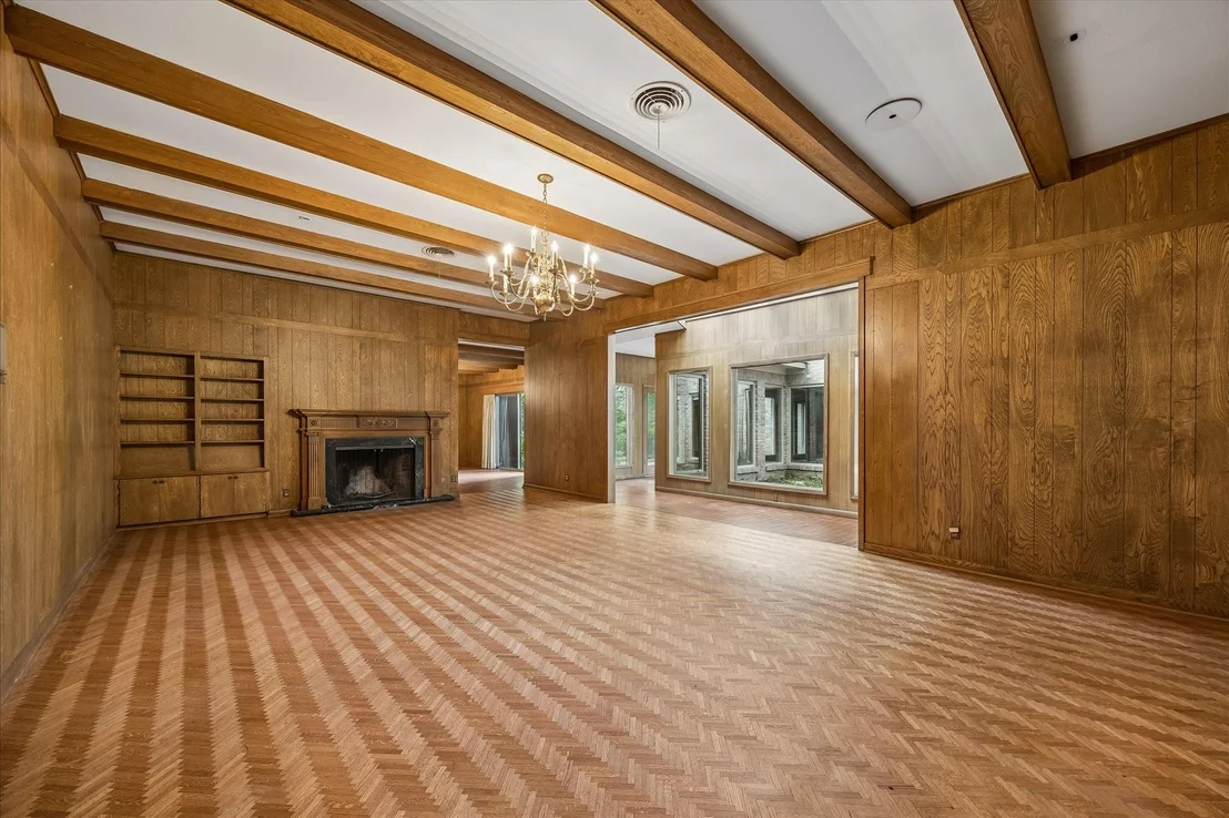 Photo of 526 Westminster Drive