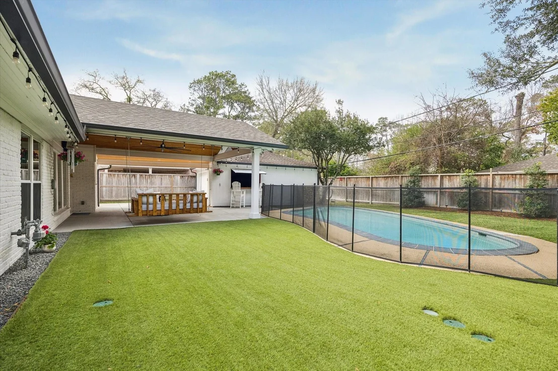 Photo of 1210 Briarbrook Drive
