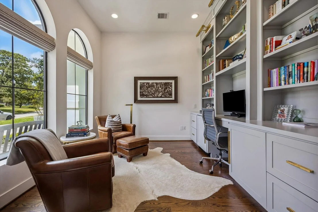 Photo of 1308 Krist Drive