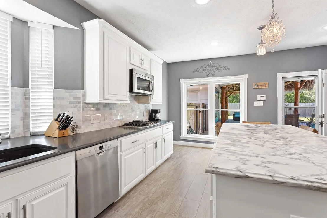 Photo of 402 Windsor Drive