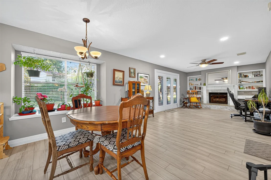Photo of 2901 Maple Knoll Drive