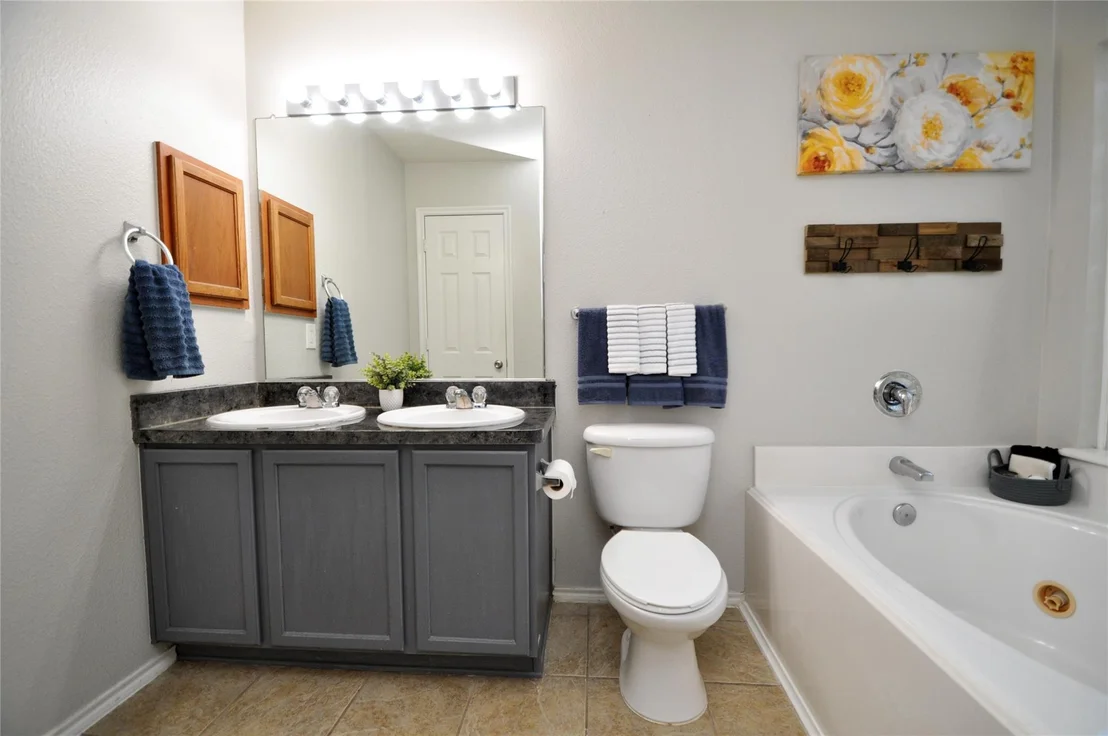 Photo of 5806 Spring Sunrise Drive