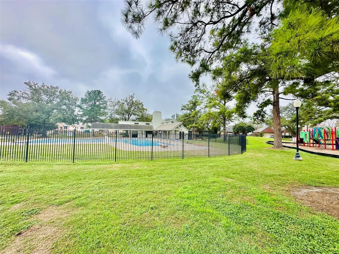 Photo of 4142 Surreydon Drive