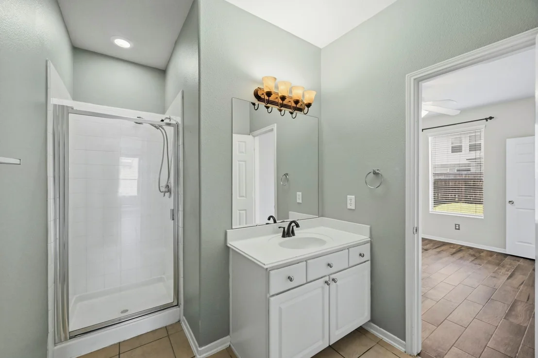 Photo of 18511 Grove Brook Lane