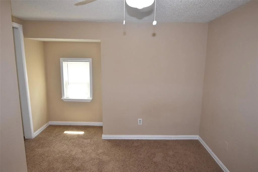 Photo of 600 Bullfrog Lane