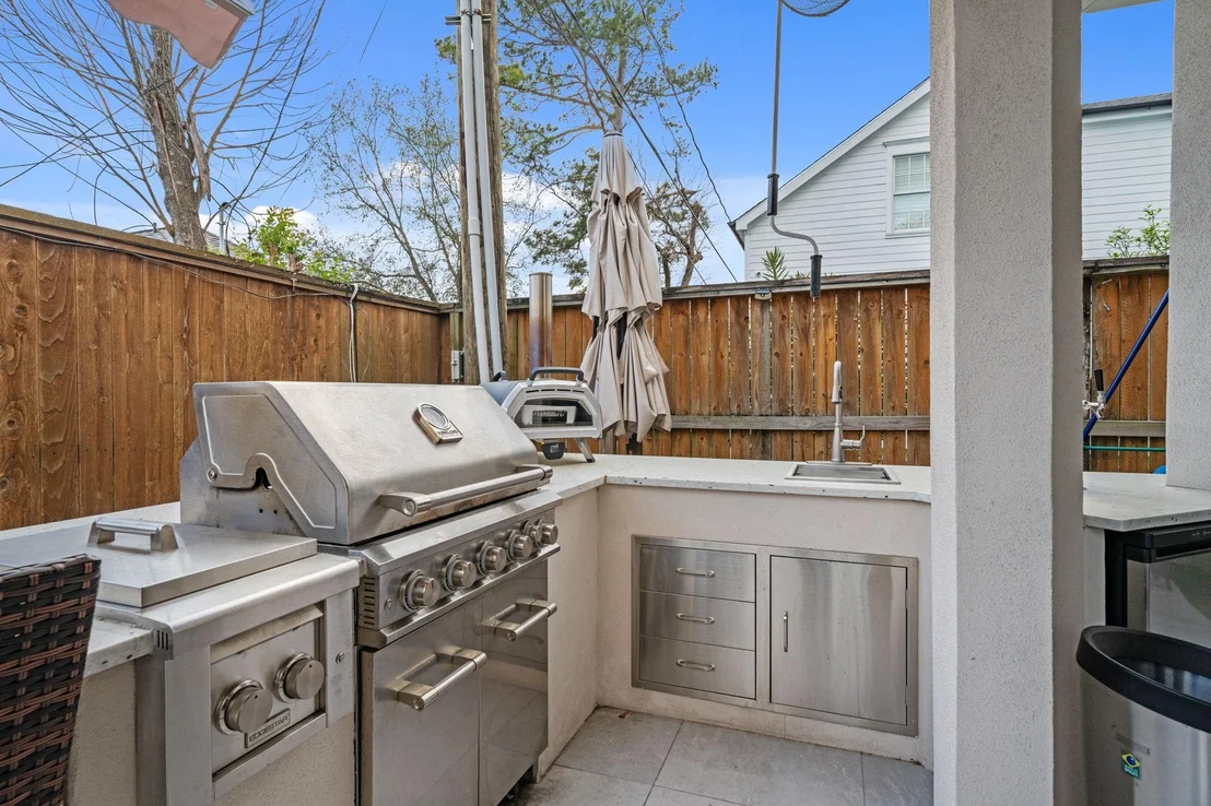 Photo of 1835 Hewitt Drive