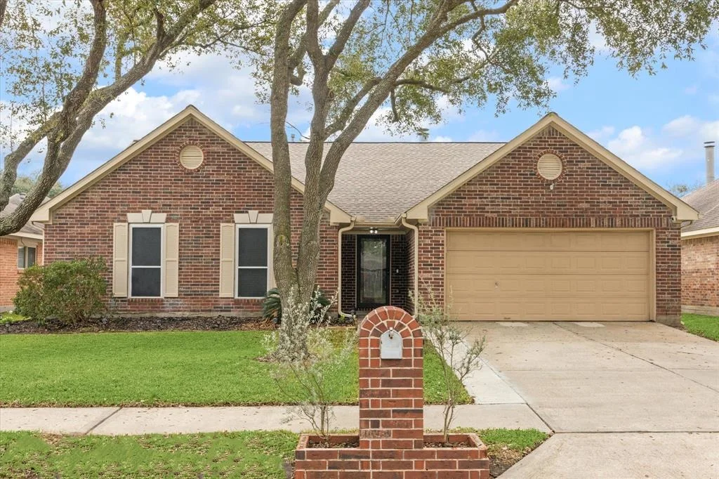 Photo of 5205 Parkcrest Drive