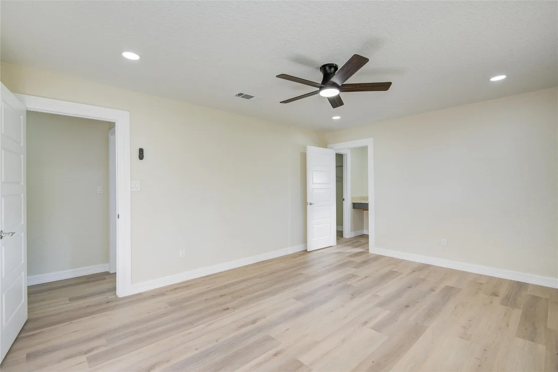 Photo of 3416 Walnut Drive